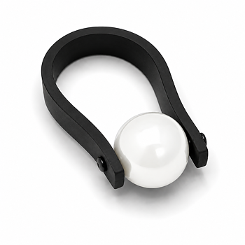 Ring vit pärla svart gummi
