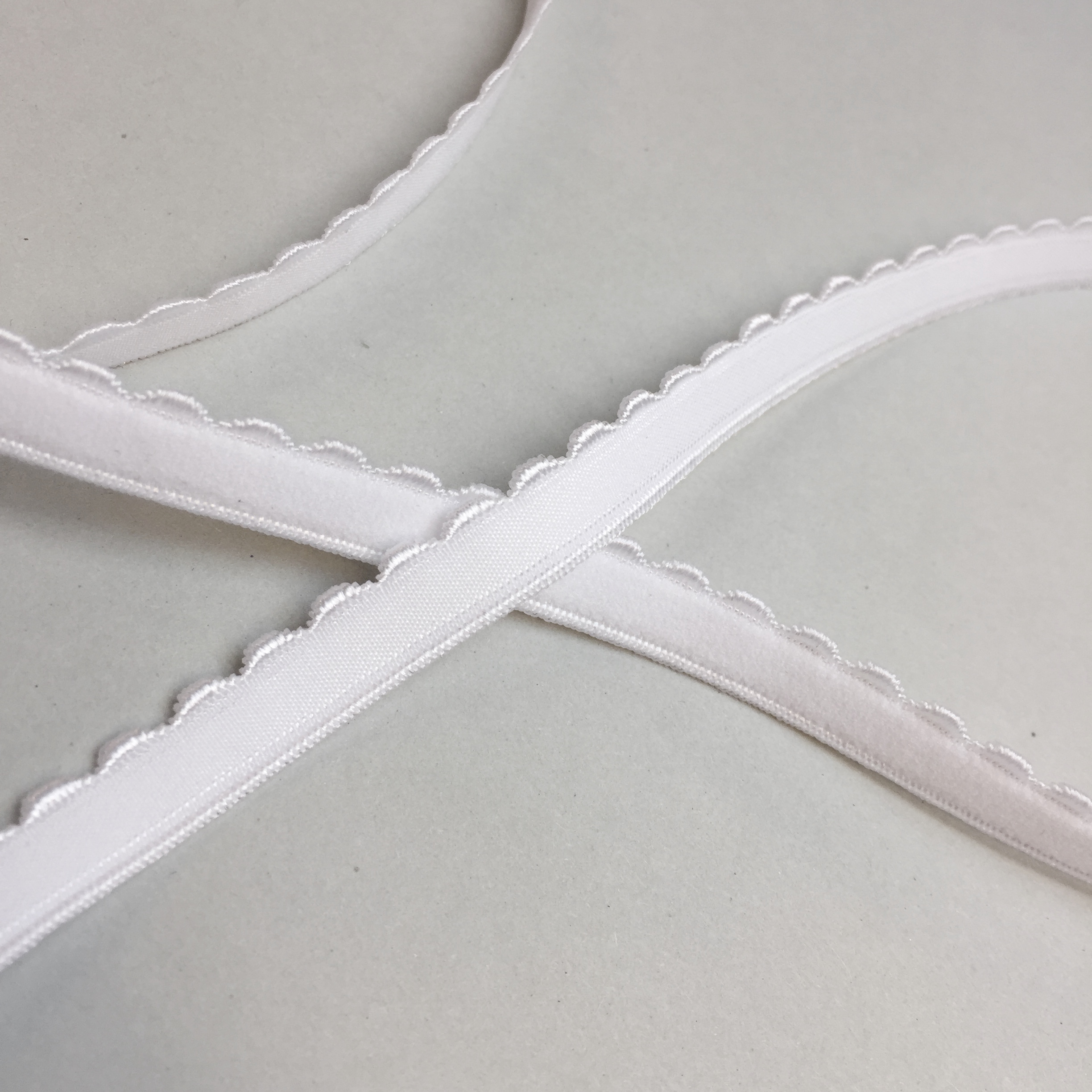 Plush picot elastic white 9mm - CM37 - 3