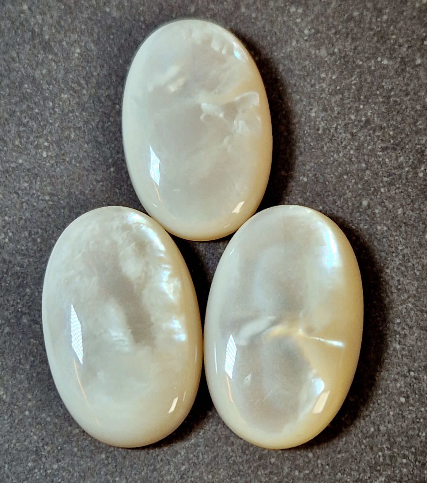 Pärlemor  - Cabochon - Oval