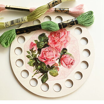 Broderigarns organisatör rund med rosa rosor Stor RTO-DZ31001