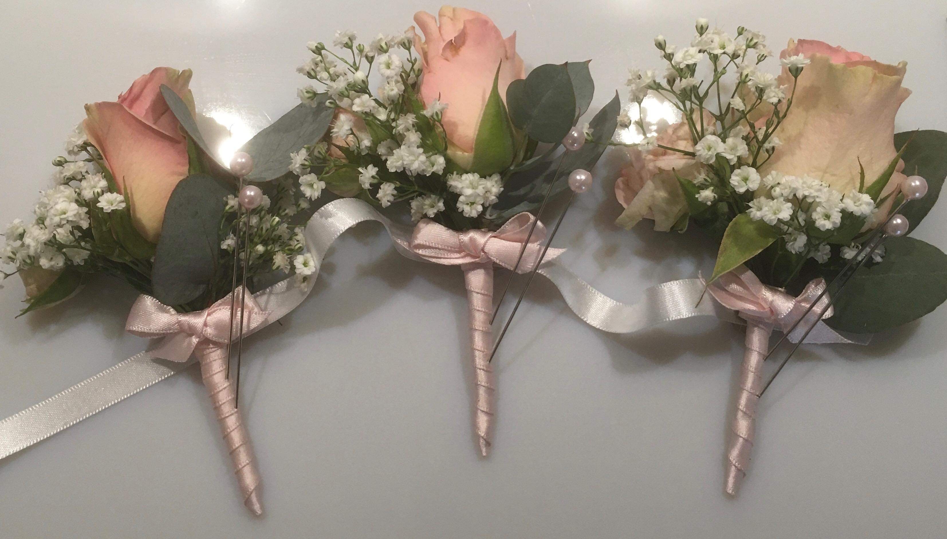 Corsage i puder rosa 1301