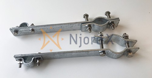 Clamp for side mast mounting 