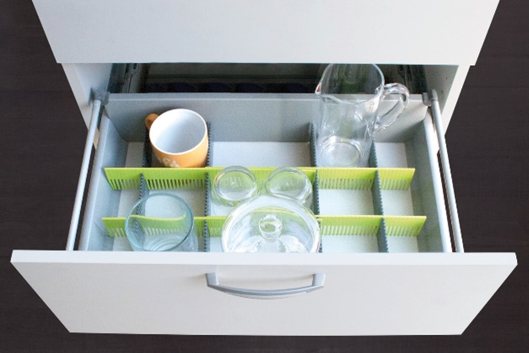 Lådförvaring  Höjd: 60 mm. Längd: 303 mm Purvario