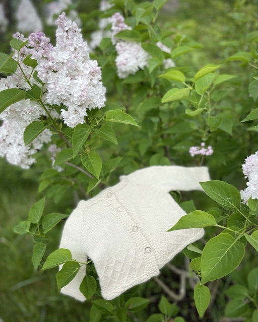 Knitting pattern "Avelsås Mini Gårdskofta"-Swedish - 2