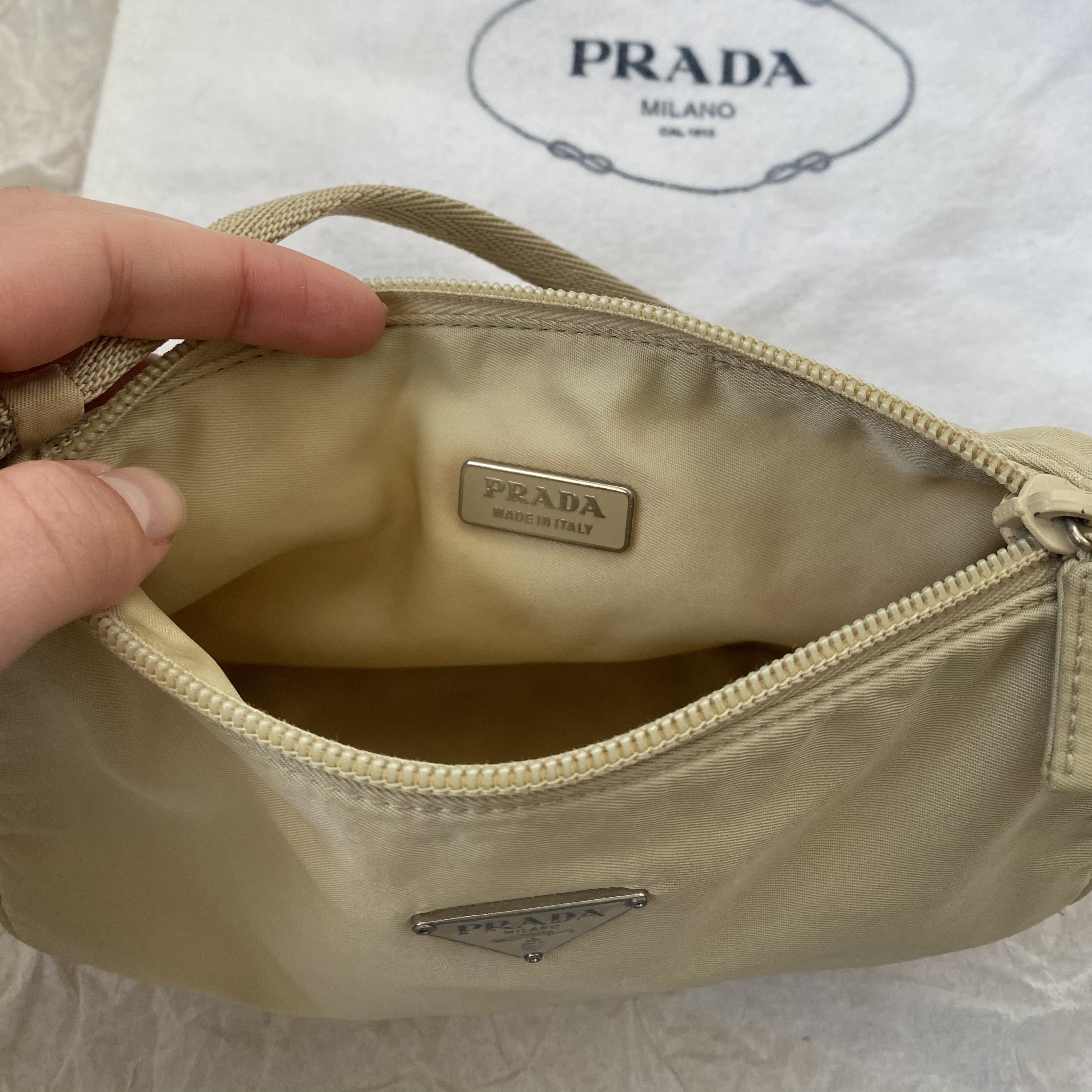 PRADA tessuto brown pochette - Vintage by Ebba AB