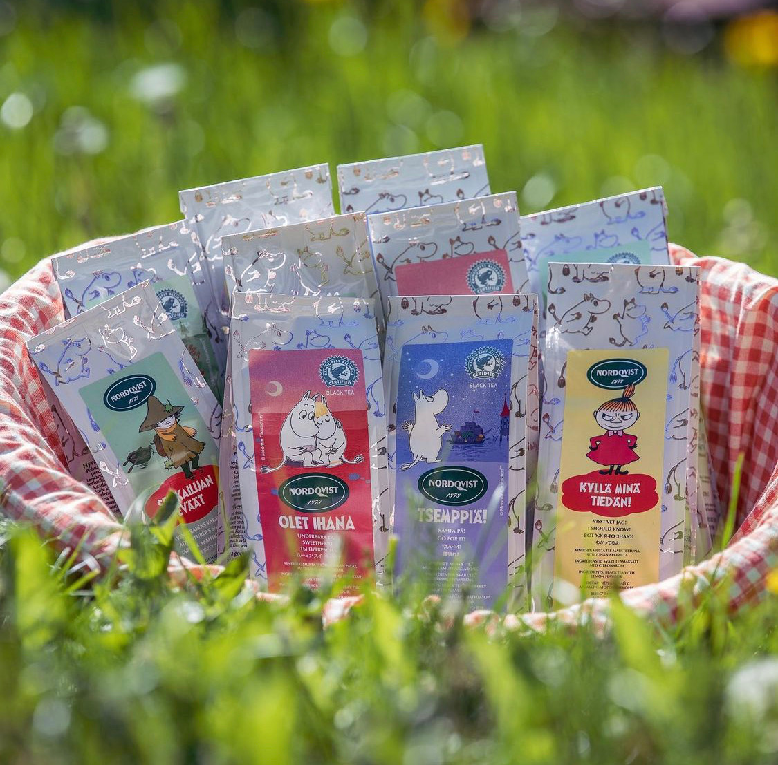 Moominmamma’s Magic Potion, Rhubarb & Strawberry Tea - 2