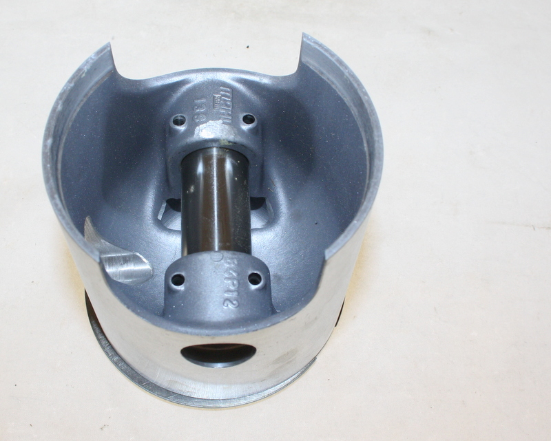 Mhale Kolben NOS Husqvarna 450 cc 1972-75 1610556-01 - 2