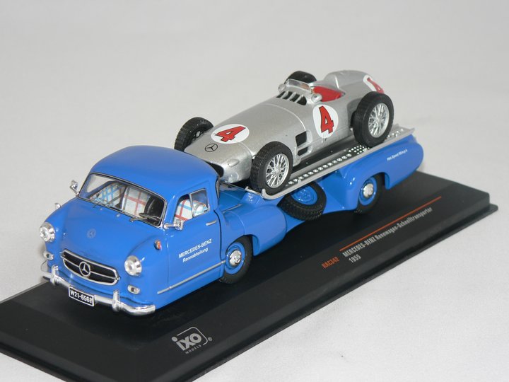 Mercedes Benz  ( Biltransport 1955 ) Tävlings bil ingår ej  Atlas 1:43