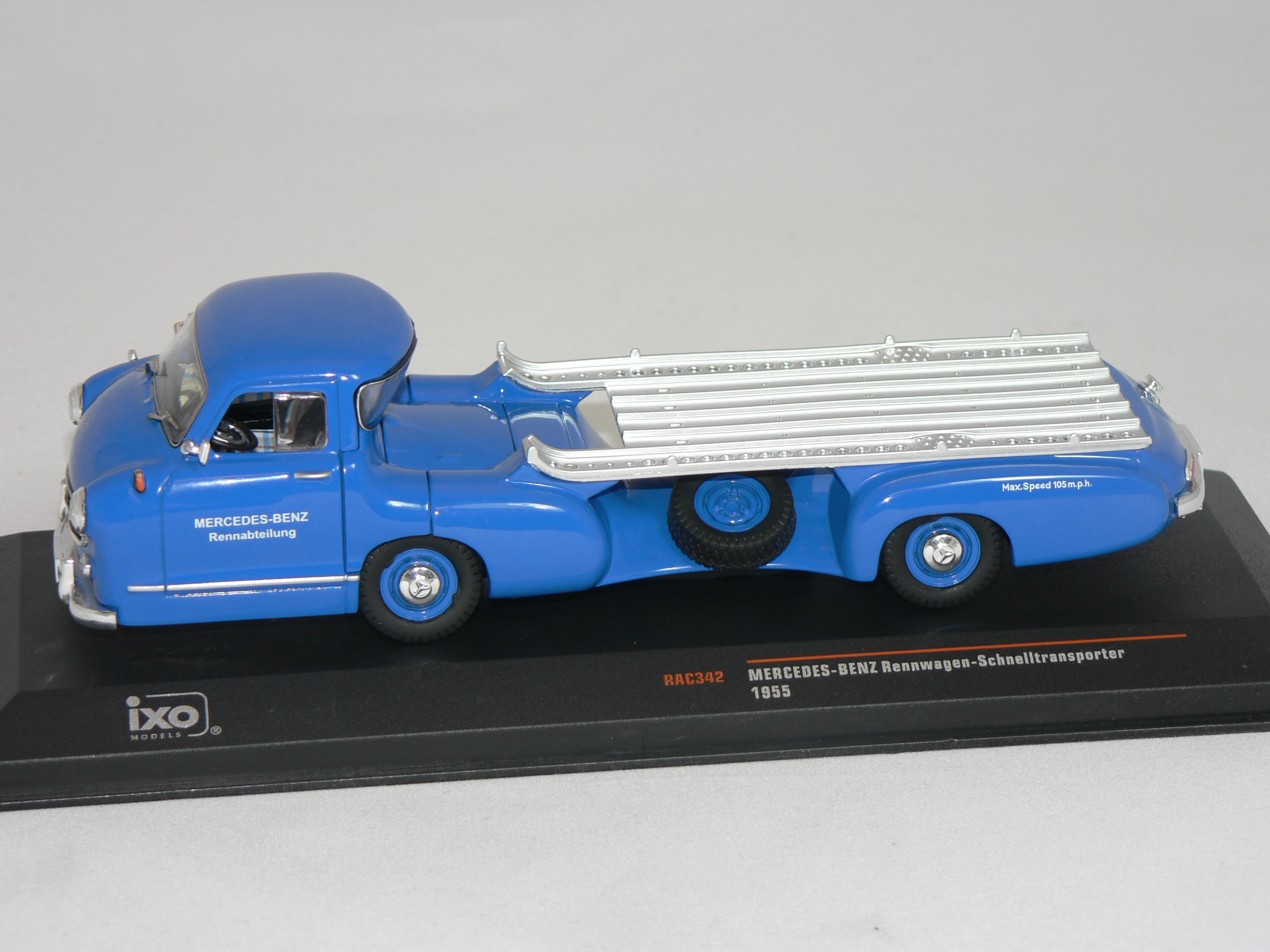 Mercedes Benz  ( Biltransport 1955 ) Tävlings bil ingår ej  Atlas 1:43 - 3