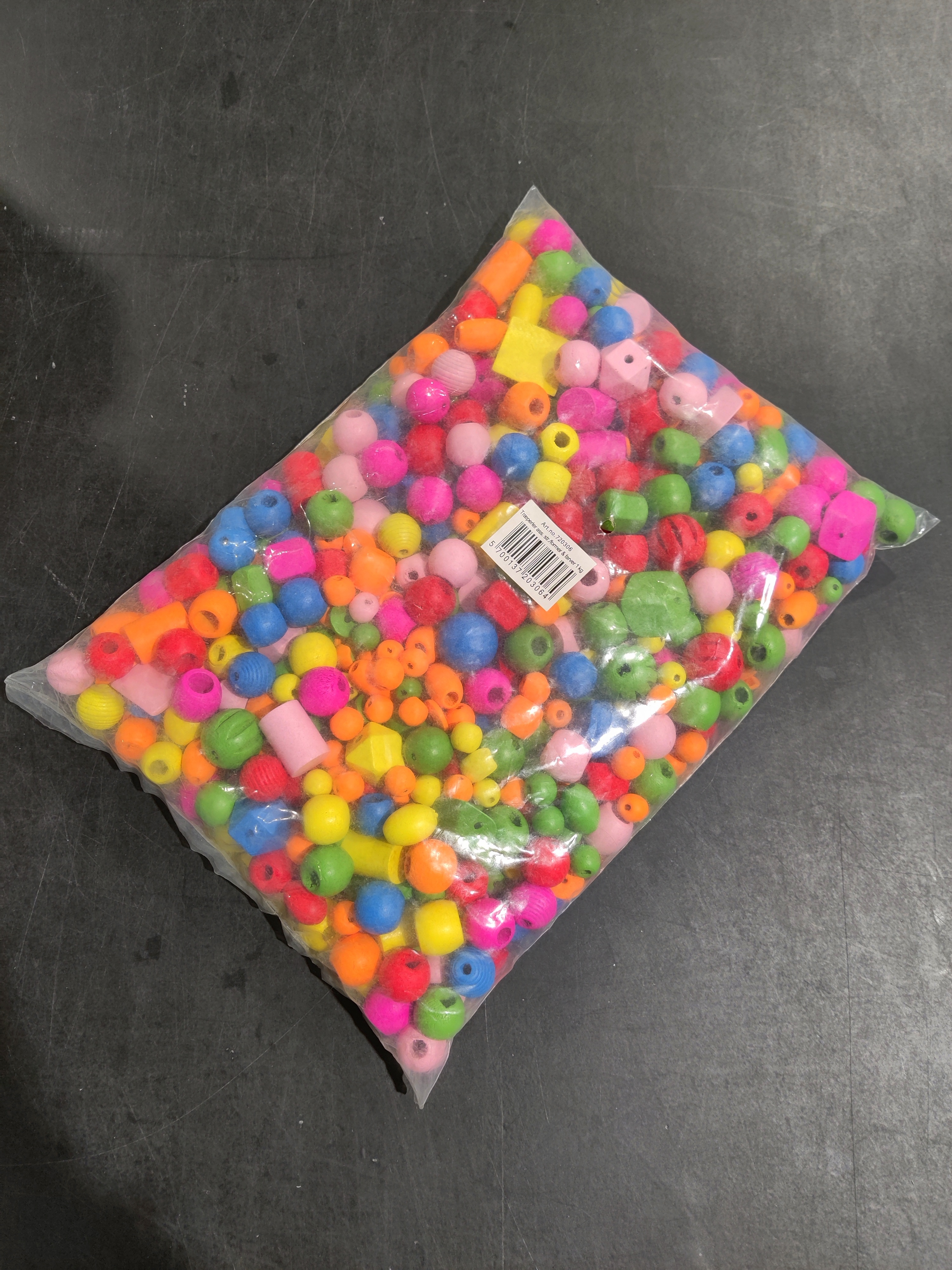 Pearl 'n Fun Wooden pearls in different shapes 1 kg - 2