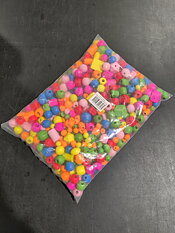 Pearl 'n Fun Wooden pearls in different shapes 1 kg