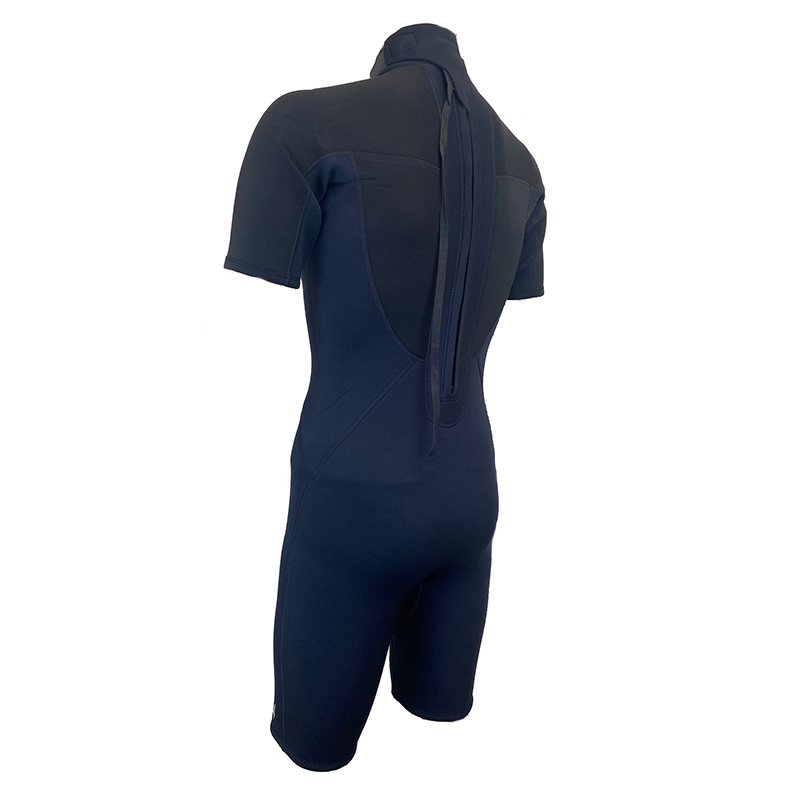 The shorty wetsuit with maximum performance and comfort