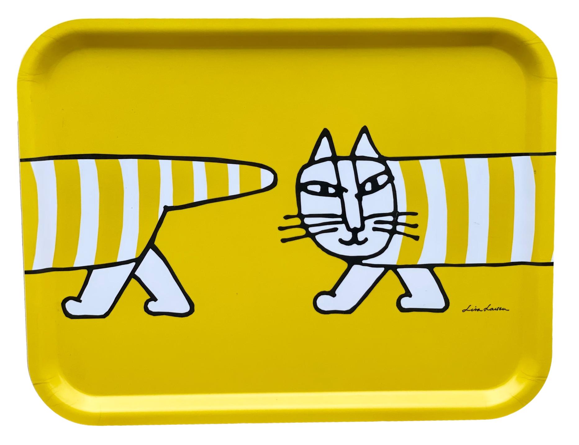 Lisa Larson Bricka 43x33 cm - Mikey Gul - Nellispresenter