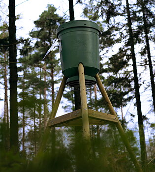 Komplett 125 liters foderautomat med FeedCon – med benställning