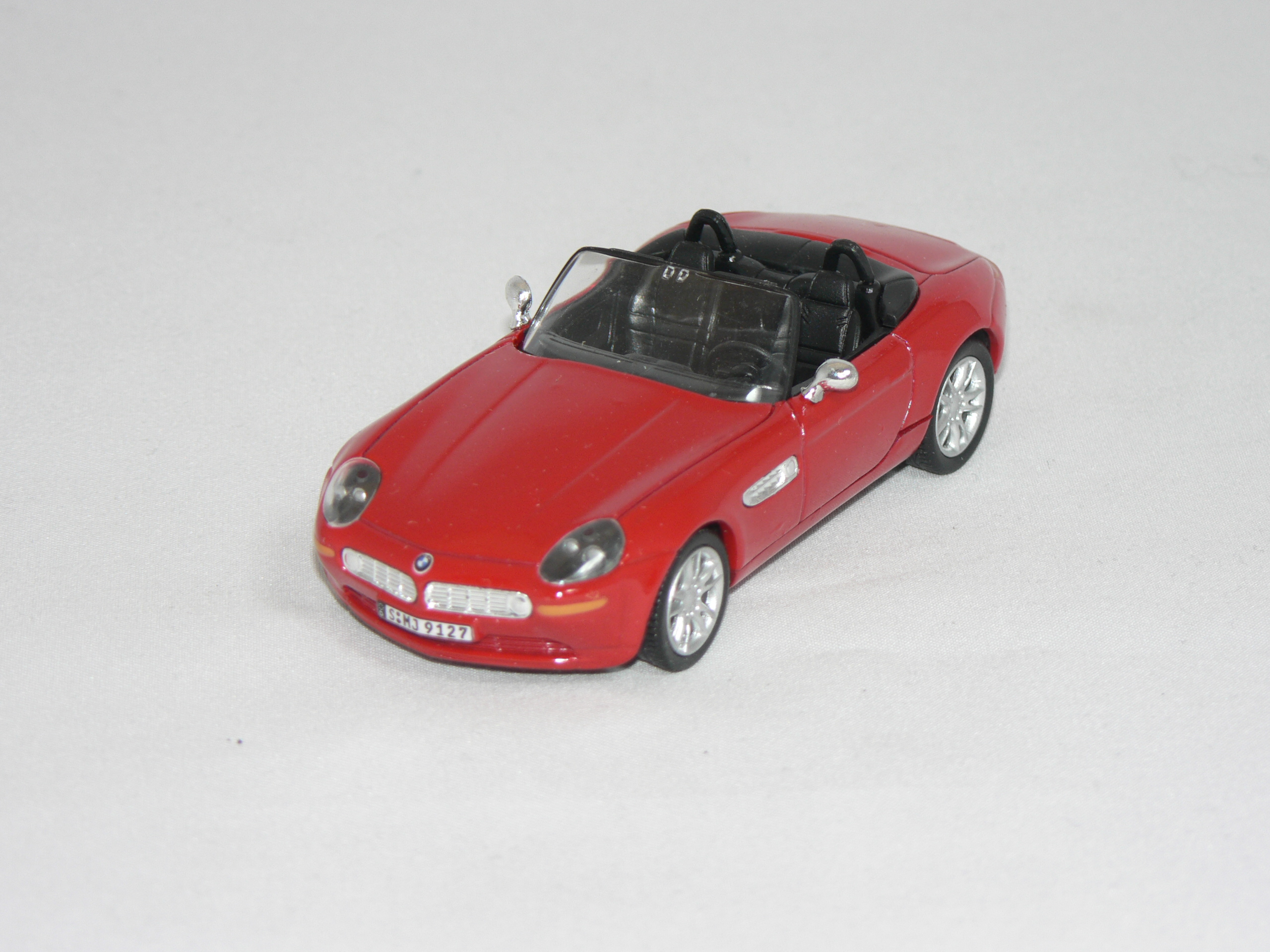 BMW Z8   2000  1:43  AutoMaxx