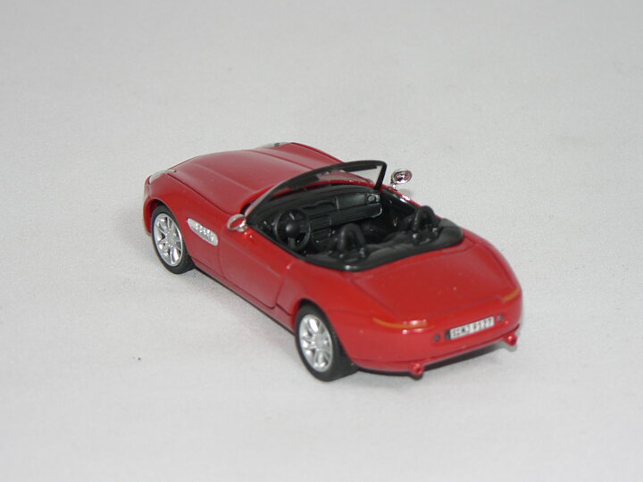 BMW Z8   2000  1:43  AutoMaxx