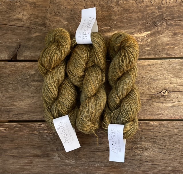 2-ply sock yarn Golden Ochre