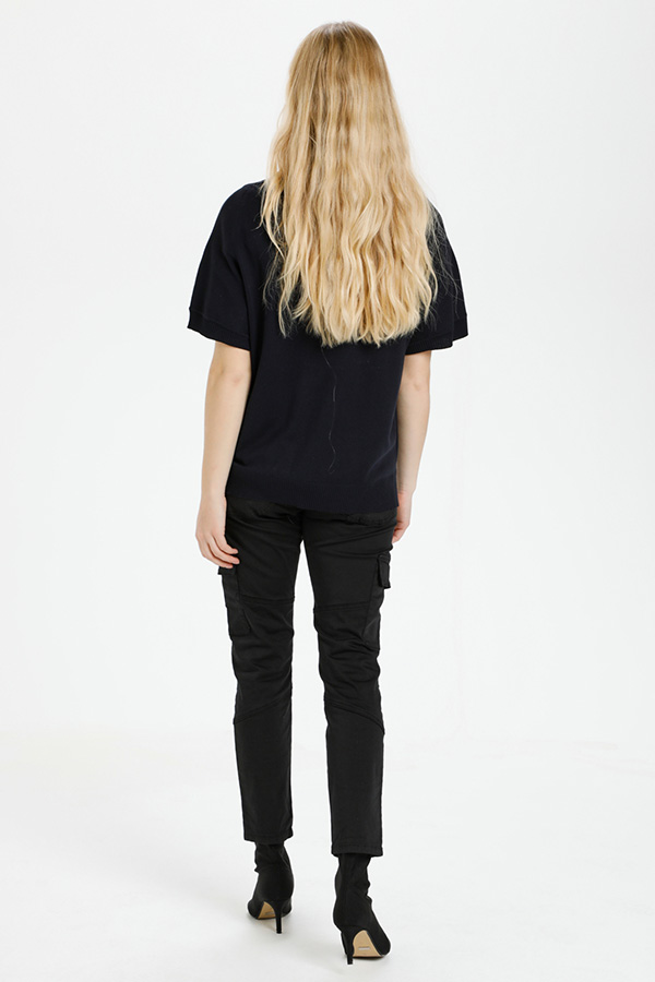 Culture - Annemarie Vest V-neck Black - 3