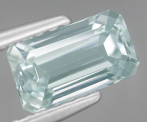 0.76 ct emerald shaped natural genuine aquamarine gemstone