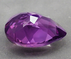 4.57 ct mycket vacker garanterat äkta ametist ädelsten - 2