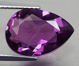 3.88 ct underbart vacker garanterat äkta ametist ädelsten