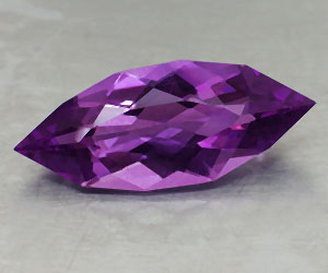 3.63 ct gnistrande vacker garanterat äkta ametist ädelsten