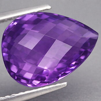 5.78 ct gnistrande vacker naturlig ametist ädelsten