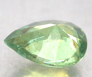 Granate demantoide genuino raro en forma de gota de 0,34 ct - 3