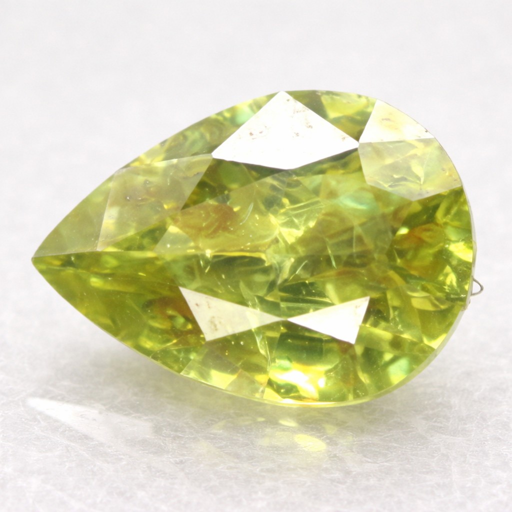 Granate demantoide ruso natural genuino extremadamente raro de 0,25 ct