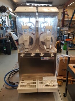Slushmaskin12