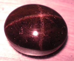Piedra preciosa granate estrella natural genuina rara grande de 4,92 ct
