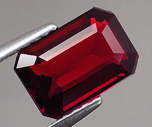 Piedra preciosa de granate piropo genuino muy hermosa de 1,55 ct