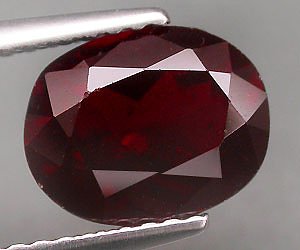 Piedra preciosa de granate piropo natural grande y hermosa de 2,23 ct