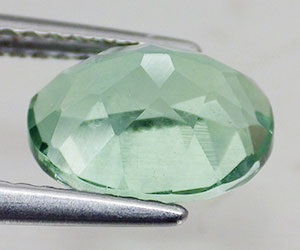 2,39 ct muy bonita fluorita verde natural sin tratar - 2