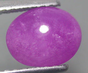 Piedra preciosa de hackmanita natural extremadamente rara de 1,04 ct