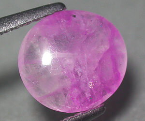 Piedra preciosa hackmanita extremadamente rara de 1,55 ct