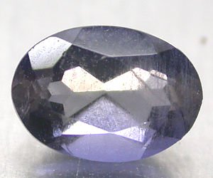 0,69 ct Hermosa piedra preciosa de iolita natural sin tratar