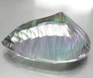 Piedra preciosa de cuarzo místico natural perfecto enorme de 77 quilates - 2