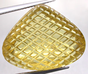 Piedra preciosa de cuarzo limón natural muy grande grabada con láser de 24,43 ct - 2