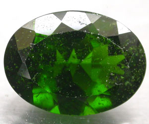 Diópsido de cromo ruso natural raro de lujo grande de 3,79 ct