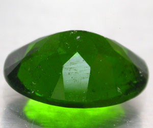 Diópsido de cromo ruso natural raro de lujo grande de 3,79 ct - 2