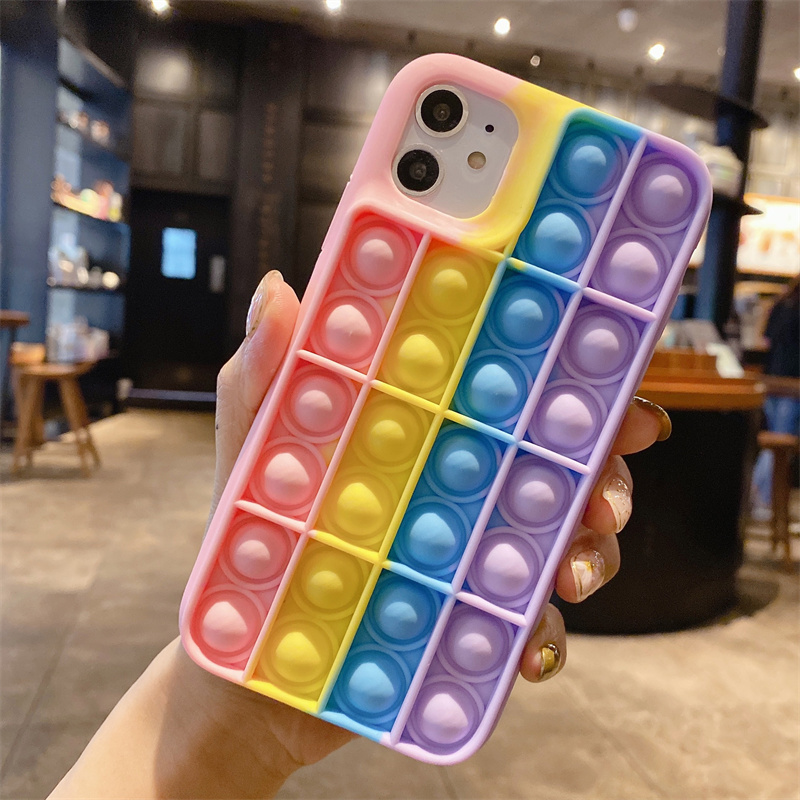 iPhone 12 / iPhone 12 Pro Skal - Pop it Fidget Multicolor - 7