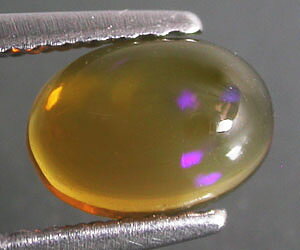 Piedra preciosa de ópalo natural genuino completamente única de 0,63 ct