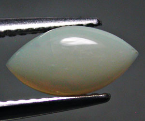 0,74 ct Piedra preciosa de ópalo australiano natural muy hermosa