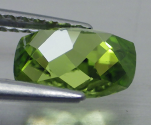 Piedra preciosa de peridoto genuino en forma de cojín de lujo de 1,48 quilates - 2