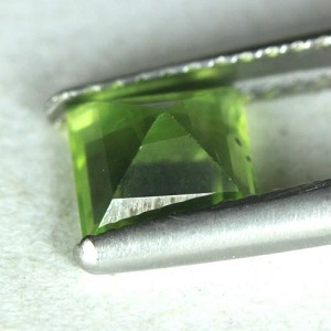 Piedra preciosa de peridoto natural de alta calidad de lujo de 1,25 ct - 2