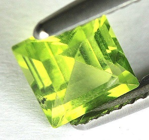 Piedra preciosa de peridoto natural de brillo superior delicioso de 1,31 ct - 3