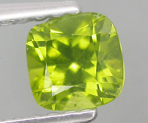 Precioso peridoto natural genuino en forma de cojín - 3