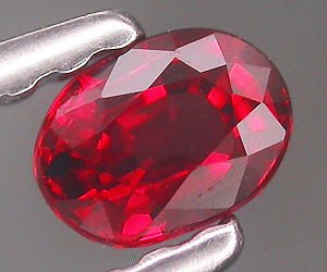 Piedra preciosa de rubí natural genuina de calidad superior rara