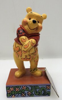 Jim Shore Figurin - Winnie The Pooh - Beloved Bear